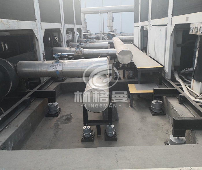 深圳前灣燃機電廠綜合樓屋面空調冷熱泵減震降噪治理